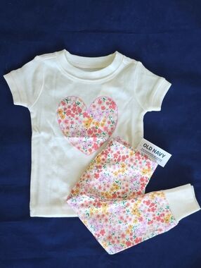 Old Navy Tee & Floral Leggings Set -Size 6-12mo